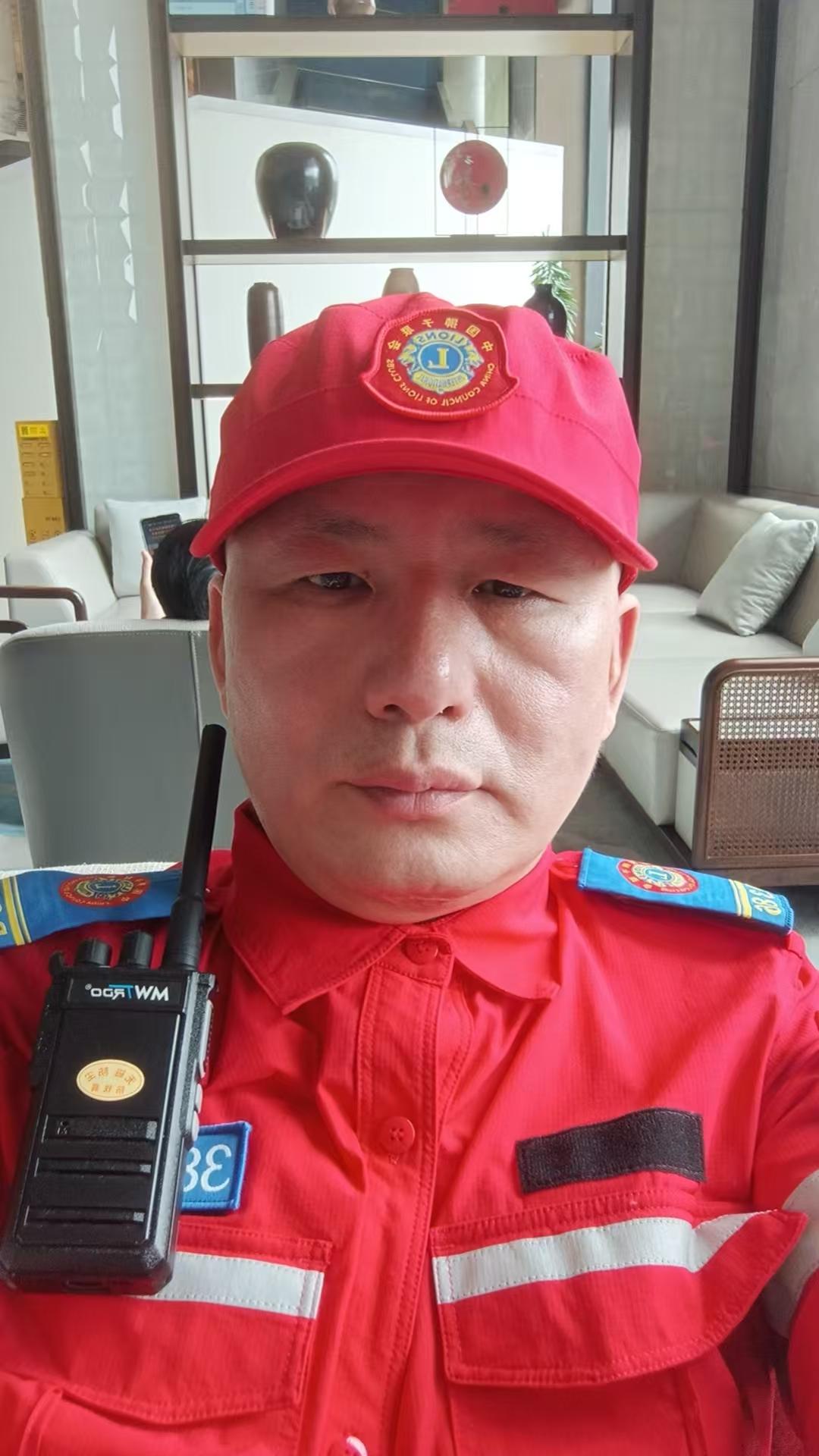杨鸣